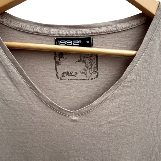 1982 Shirt Damen Gr XL Beige Baumwolle Kurzarm V-Ausschnitt Basic Casual