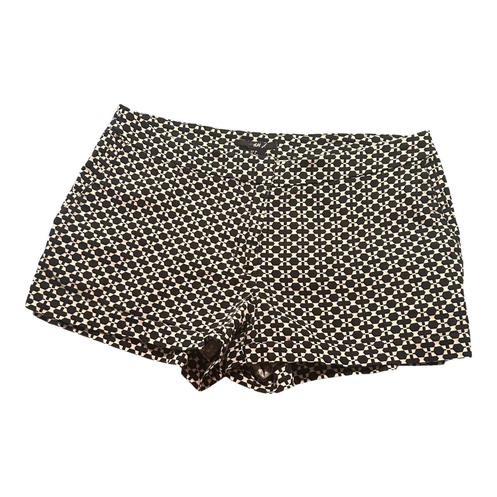 H&M Shorts Damen schwarz-weiß gemustert Größe 38