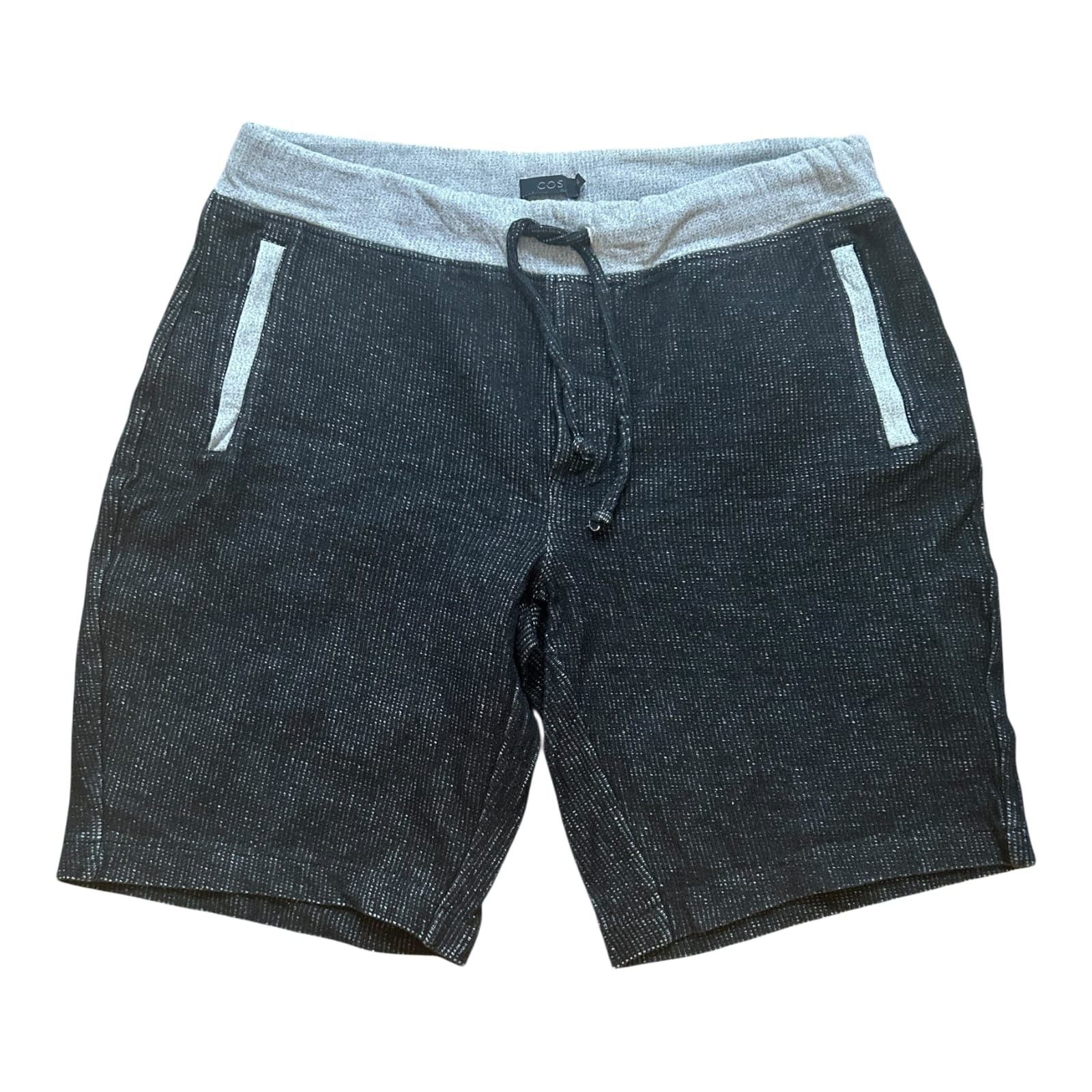 COS hochwertige Herren Shorts schwarz-grau Größe XL