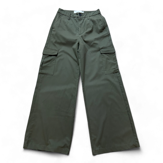 Bershka Damen Cargo-Hose Khaki weites Bein Größe 38
