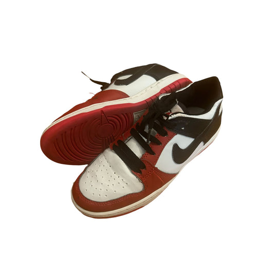 Nike Dunk Low in Rot-Weiß, Größe 37,5