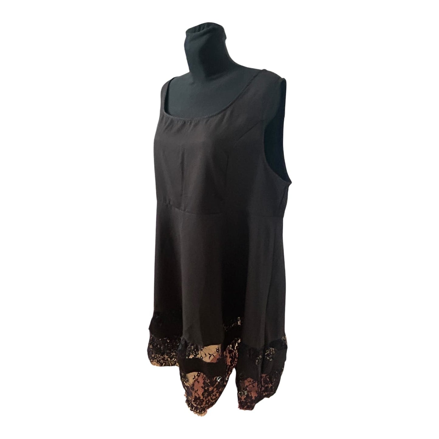Nextmia Damenkleid Größe 54 Schwarz ärmellos Spitze elegant