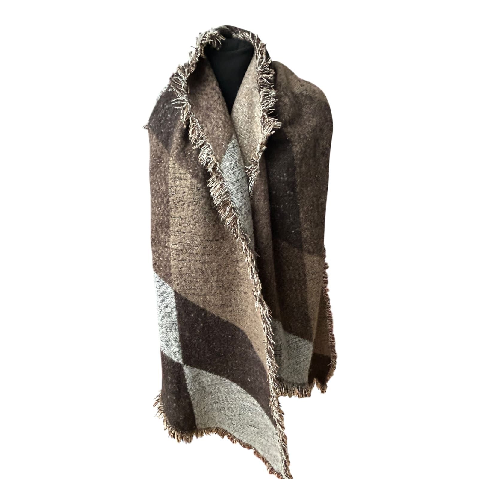 Damen großer Schal braun asymmetrisch sehr groß weich mit Fransen Herbst Winter