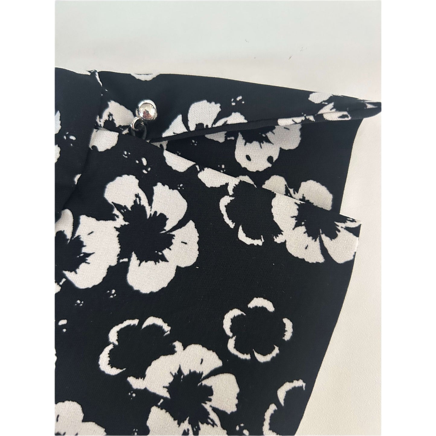 H&M Kleid Damen Gr 38 Schwarz Weiss Blumen Bindegürtel Elegant Klassisch Knielang