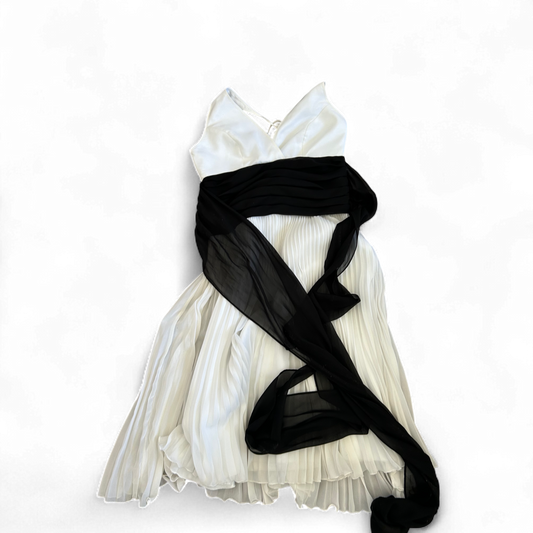 Apart Kleid Damen Dress Damenkleid Gr. 36 Weiß Schwarz Festlich Elegant Zustand