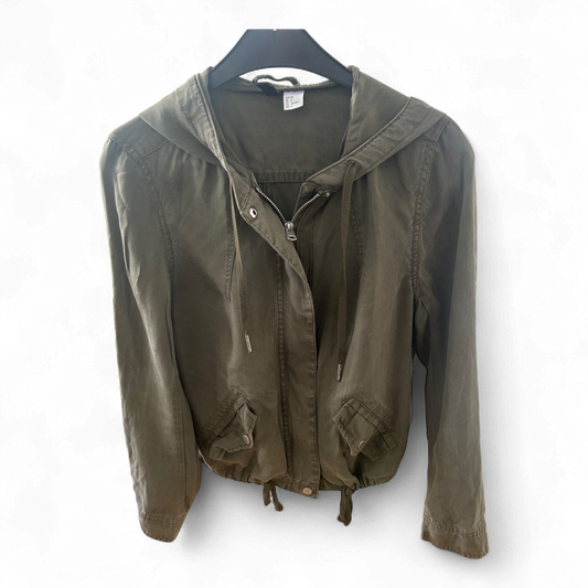 Divided Blousonjacke 36 Khaki – Lyocell – Used Look – Kurz & Lässig