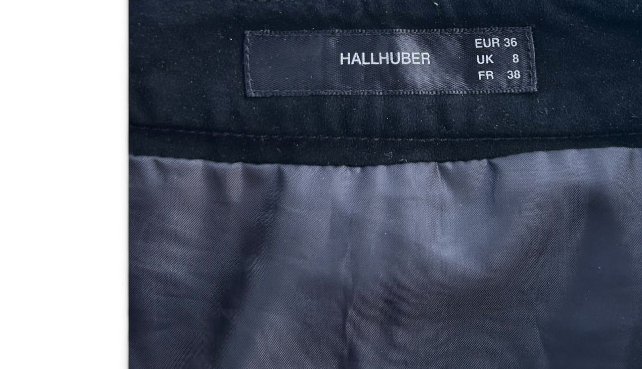 Hallhuber Damenrock 36 Schwarz Wildleder Zierknöpfe Gefüttert Midi Elegant