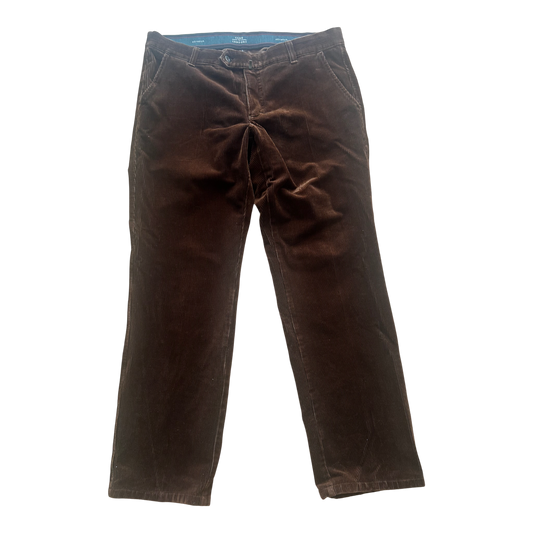 Club of Comfort Herren Cordhose Braun Modell Derry Gr 25 Gerade Passform