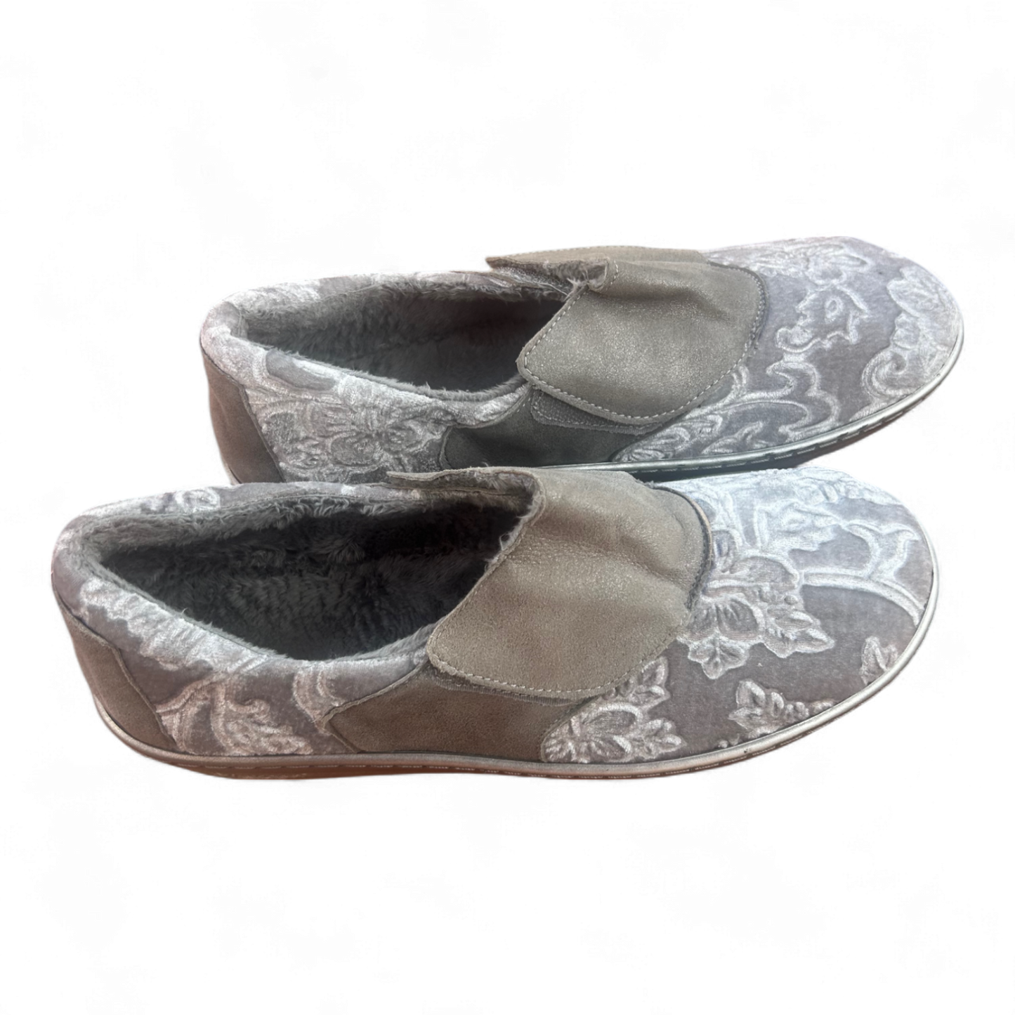 Warme Hausschuhe Gr. 42 grau floral mit Futter Vintage Look Filzoptik