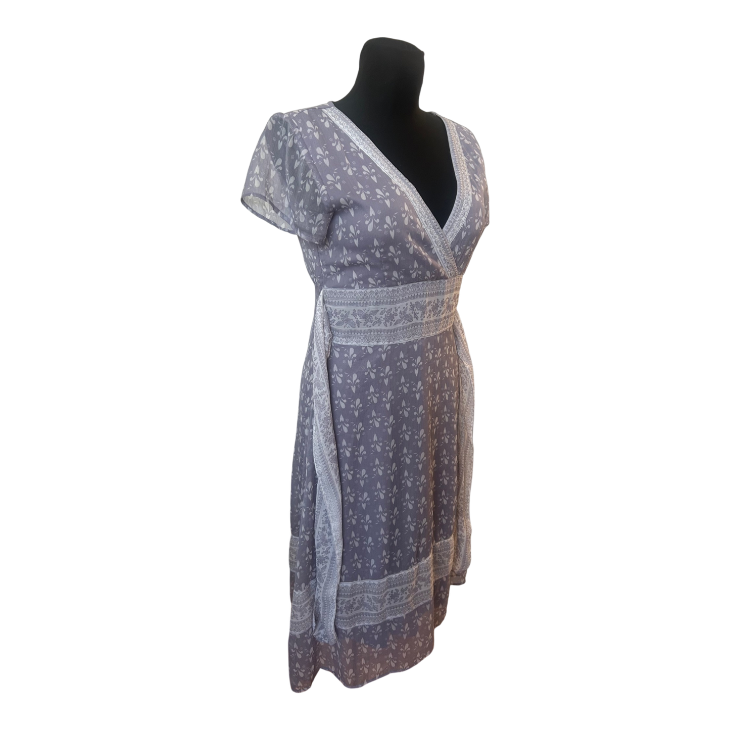 Vero Moda Wickelkleid Gr. 40 Grau Beige Creme Sommerkleid Bindegürtel