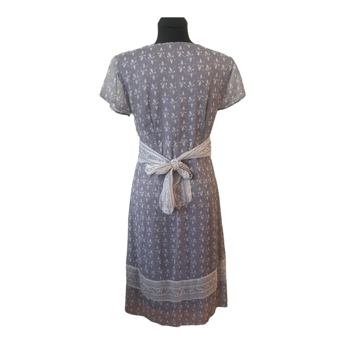 Vero Moda Wickelkleid Gr. 40 Grau Beige Creme Sommerkleid Bindegürtel