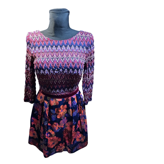 Young Couture Kleid Damen Gr 38 Elegant Langarm Blumen Muster Festlich