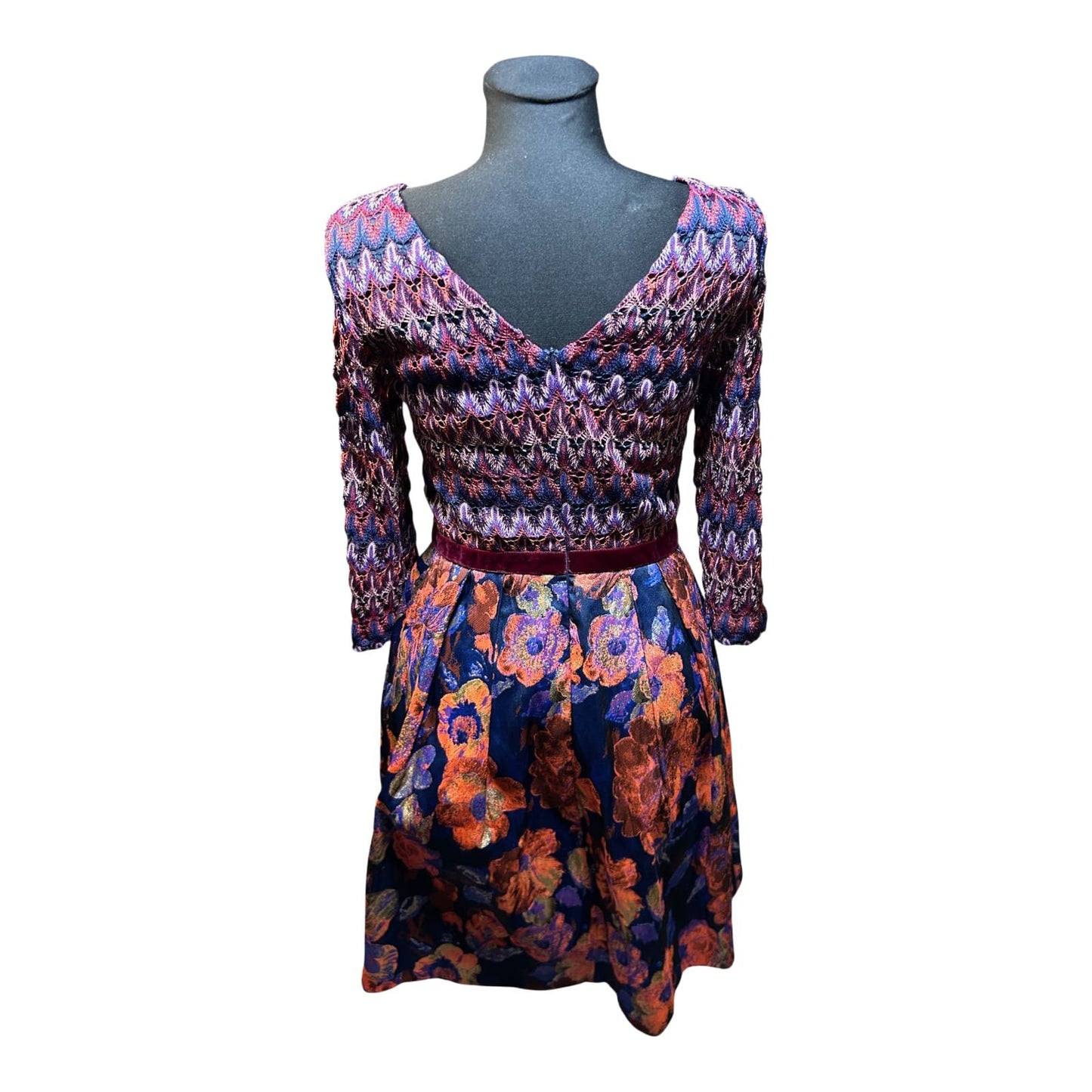 Young Couture Kleid Damen Gr 38 Elegant Langarm Blumen Muster Festlich