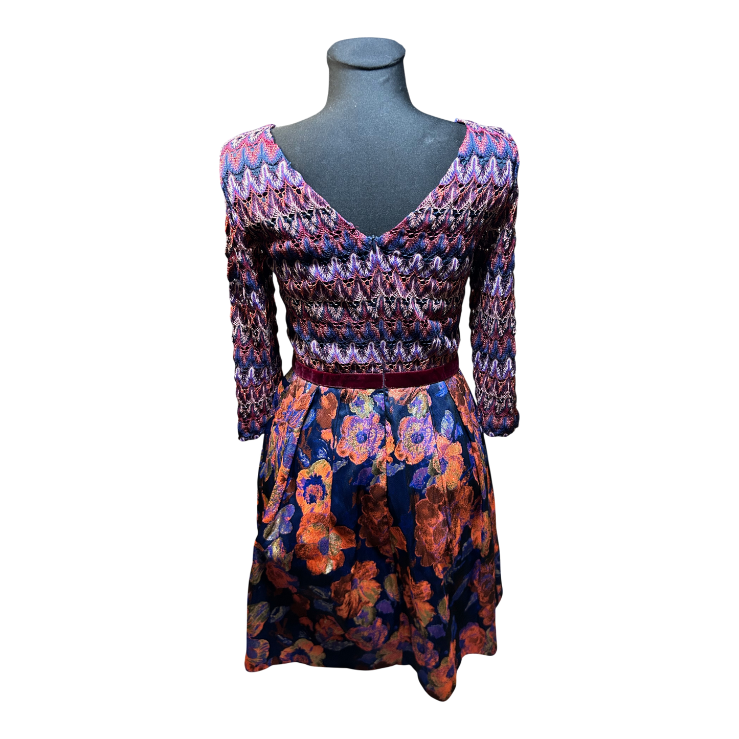 Young Couture Kleid Damen Gr 38 Elegant Langarm Blumen Muster Festlich