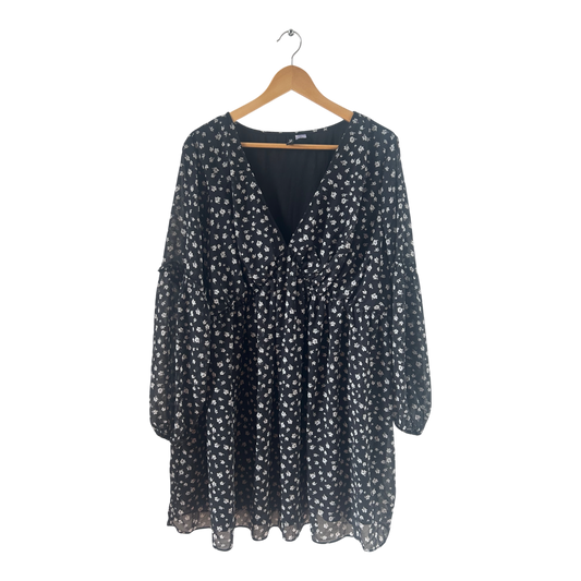 H&M Kleid Damen Dress Damenkleid Gr. 2XL Schwarz Weiß Blumen Gefüttert Boho